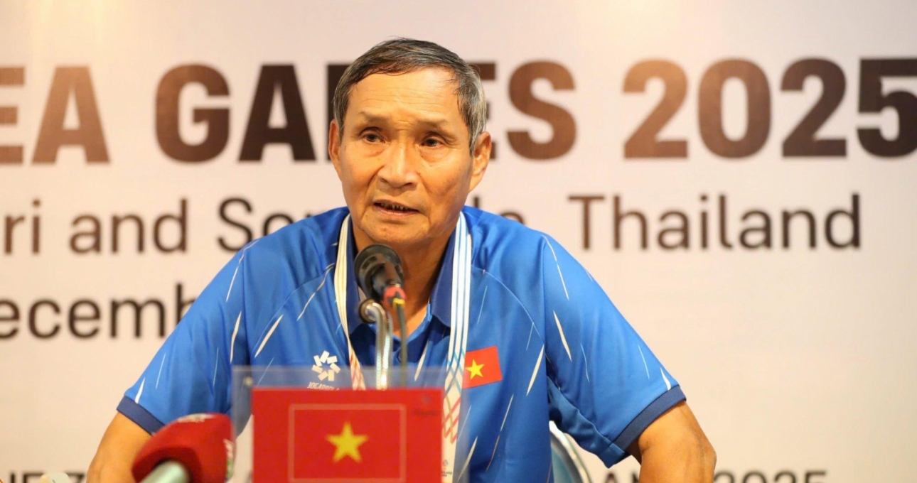 HLV Mai Đức Chung: 'ĐT Việt Nam sẽ đánh bại dàn sao nhập tịch Indonesia'