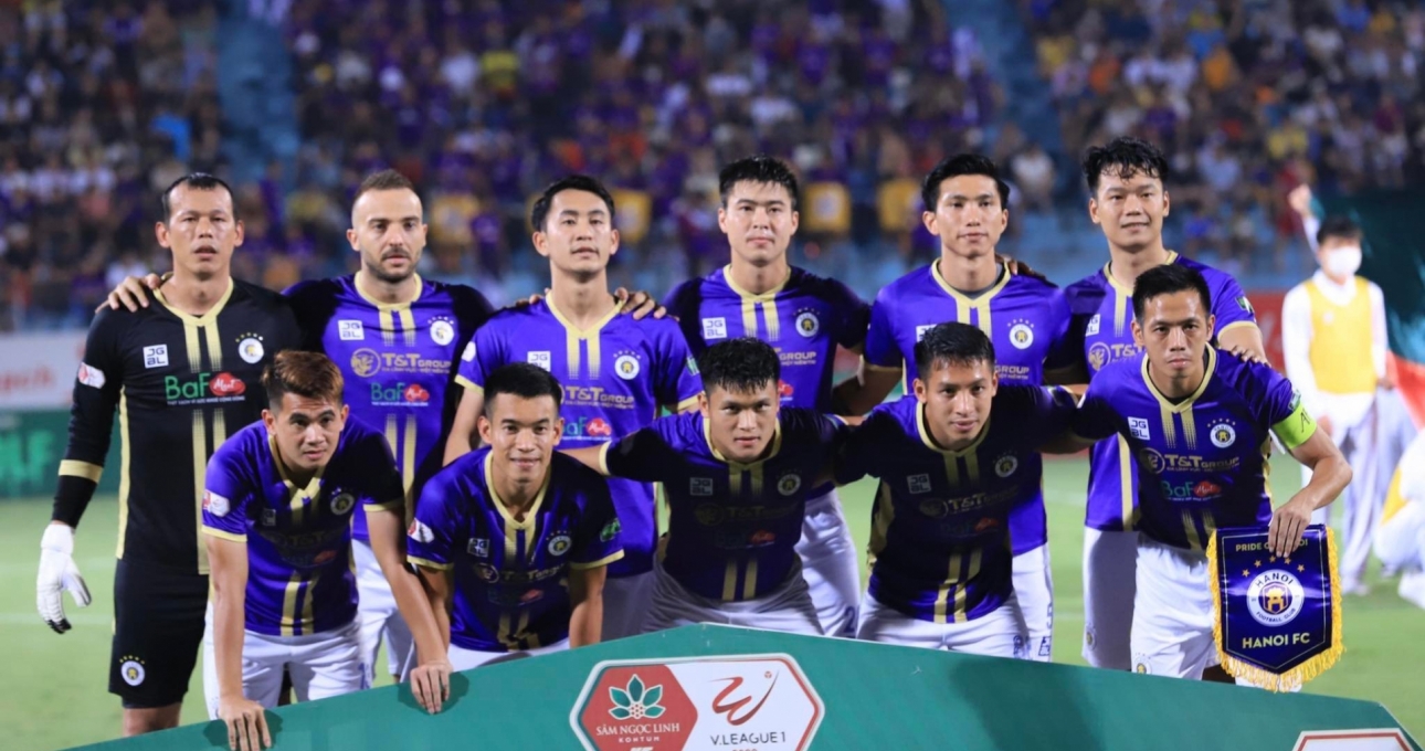 VIDEO: Hà Nội vững top đầu, Hùng Dũng và đồng đội ăn mừng đầy phấn khích