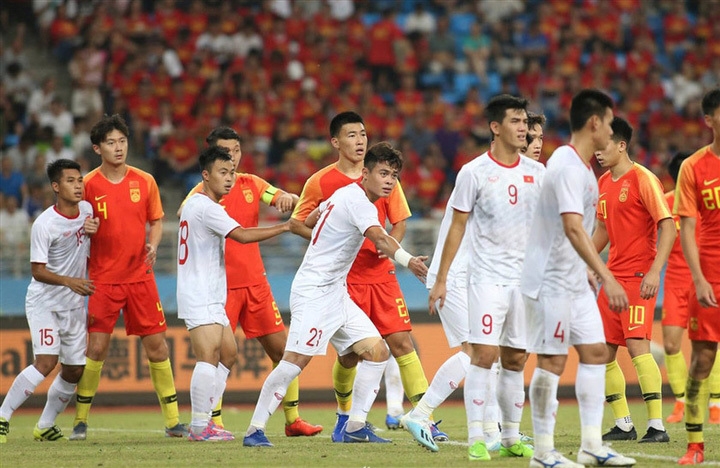 AFC công bố trọng tài cầm còi trận Việt Nam - Trung Quốc