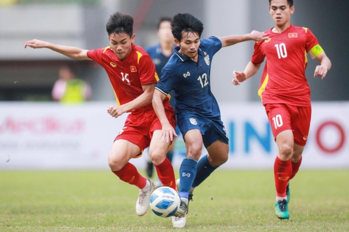 Lịch thi đấu bóng đá hôm nay 05/8: U19 Việt Nam ra quân