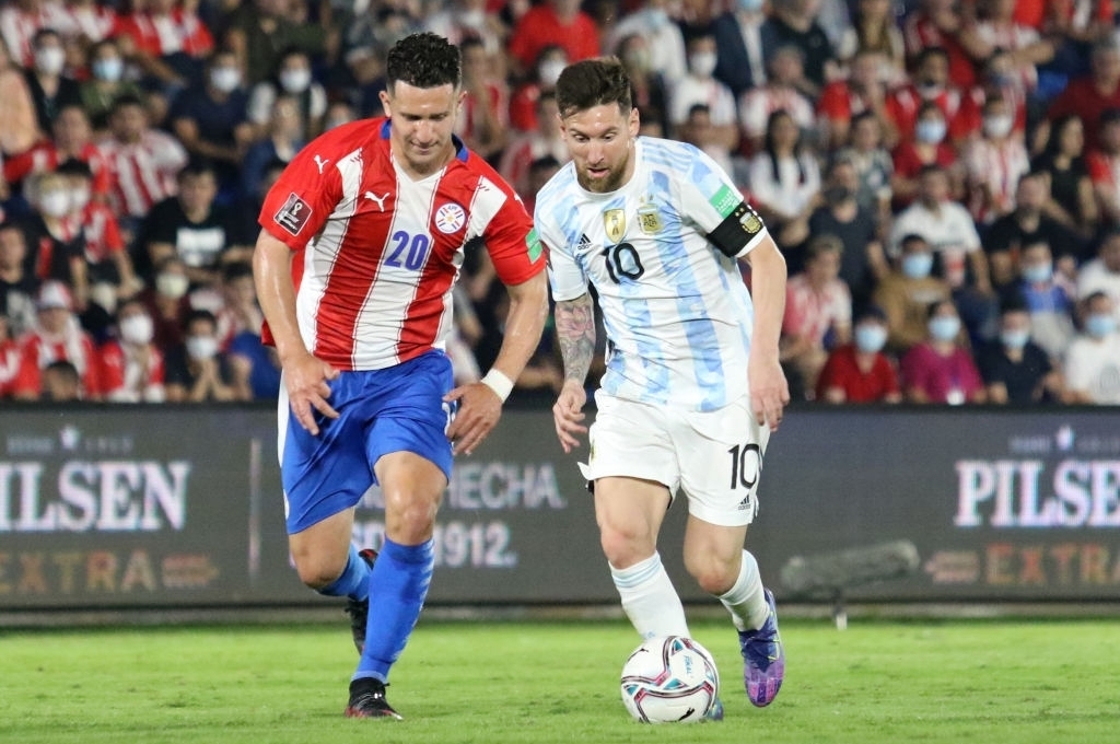 Messi im tiếng, Argentina bị Paraguay cầm chân