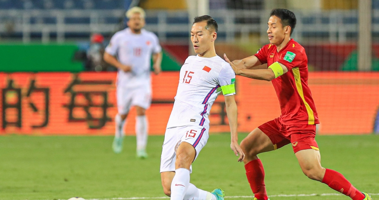 Báo châu Á khuyên bóng đá Trung Quốc nên 'cắp sách theo học' Việt Nam