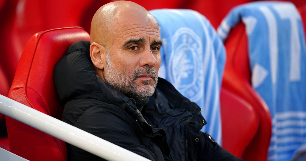 Pep Guardiola cùng Man City tiếp tục 'chìm sâu'