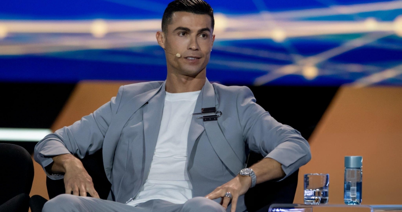 Ronaldo nói thẳng kế hoạch với bóng đá khi giải nghệ