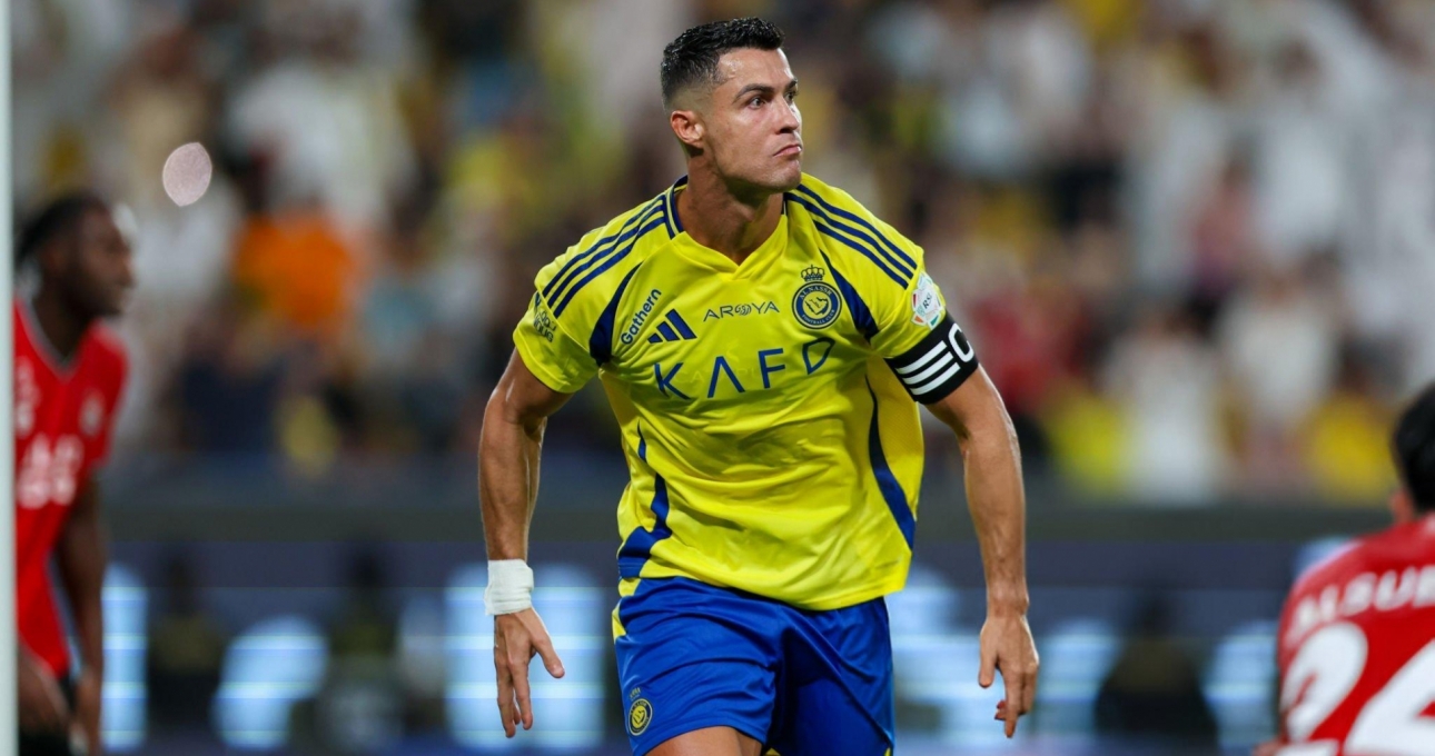 Ronaldo thăng hoa, Al Nassr thắng dễ Al Raed