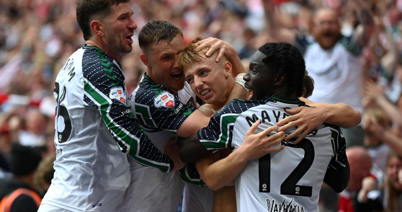 Hạ Sheffield, Sunderland giành vé lên Ngoại hạng Anh