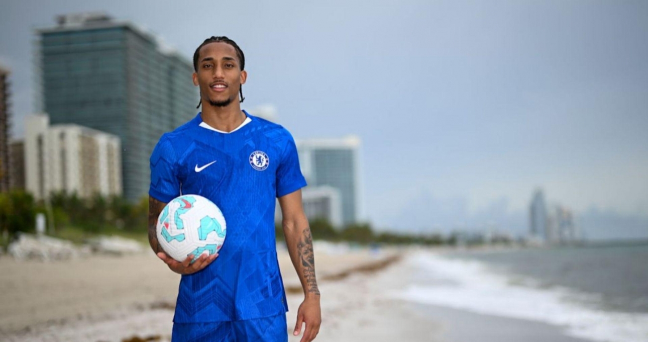 CHÍNH THỨC: Chelsea sở hữu 'máy săn bàn' người Brazil
