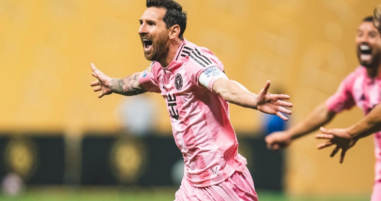 Messi lập siêu kỷ lục trong ngày đánh bại New England