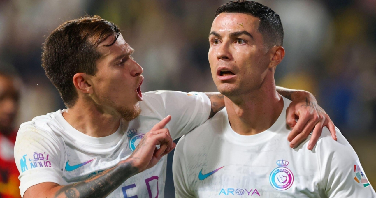 Tân HLV Al Nassr loại bỏ đồng đội thân thiết của Ronaldo
