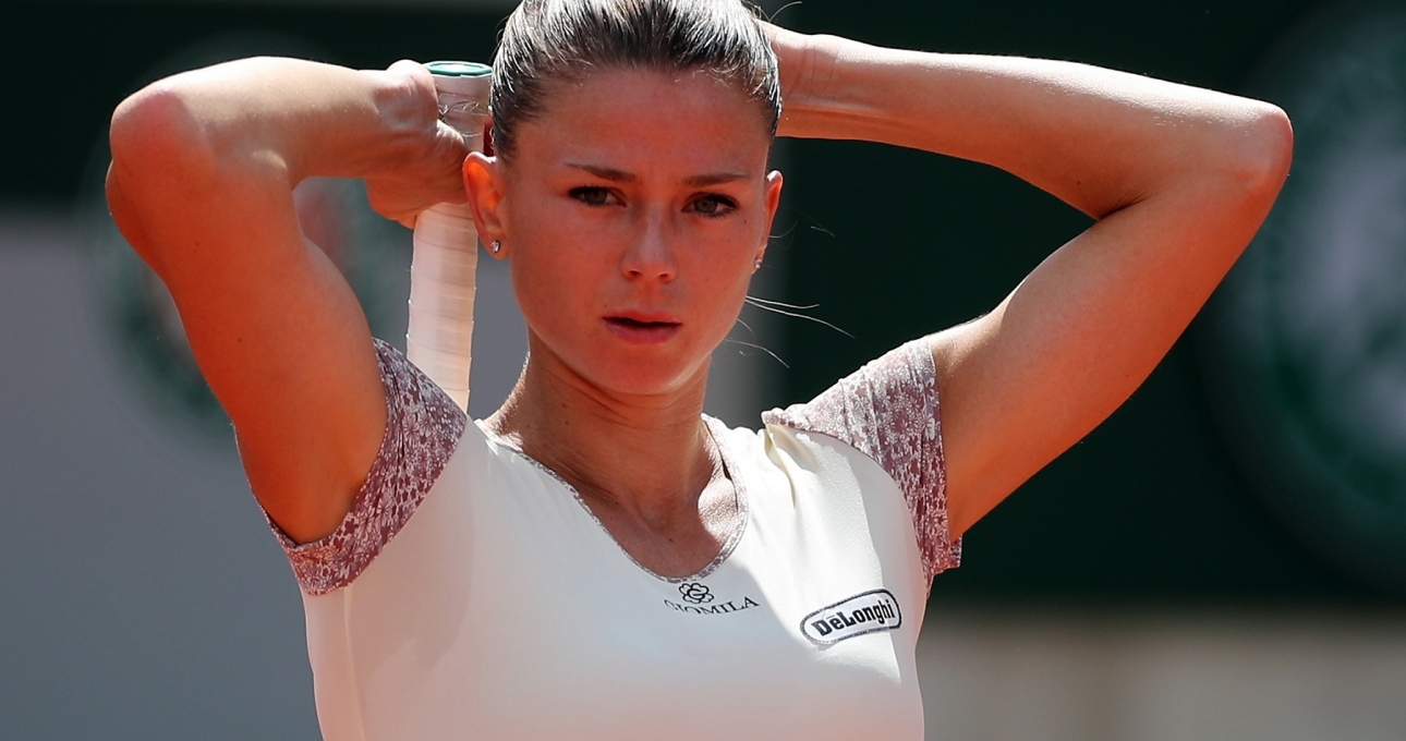 Búp bê quần vợt Ý đáp trả về chiếc váy gây tranh cãi ở Roland Garros 2022