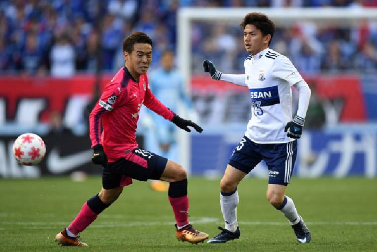 Cerezo Osaka của Văn Lâm nhận thất bại trước đội bóng của Theerathon