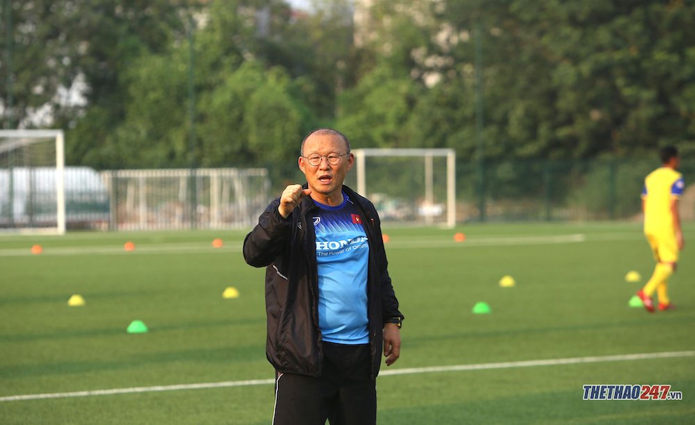 HLV Park Hang Seo tung 'cú lừa cực mạnh' trước trận gặp Indonesia
