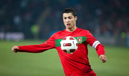 Video: 10 bàn thắng đẹp nhất của Ronaldo cho ĐT Bồ Đào Nha