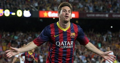 Messi - phía trước là bầu trời!