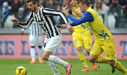 Juventus hạ Chievo 3-1, nối dài kỉ lục sân nhà