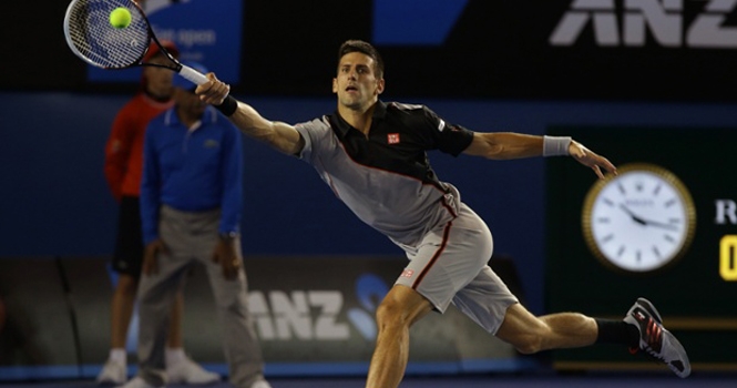 Dubai Tennis Championships: Đánh bại Istomin, Djokovic gặp Bautista-Agut tại vòng 2
