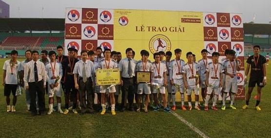 Hạ SLNA trên chấm 11m, Hà Nội T&T vô địch Giải U19 QG 2014