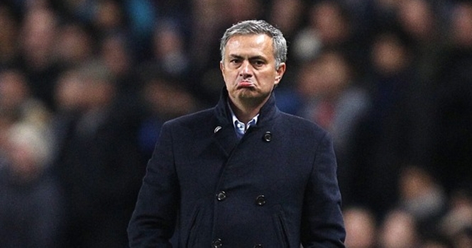 Jose Mourinho chính thức nhận án phạt từ FA