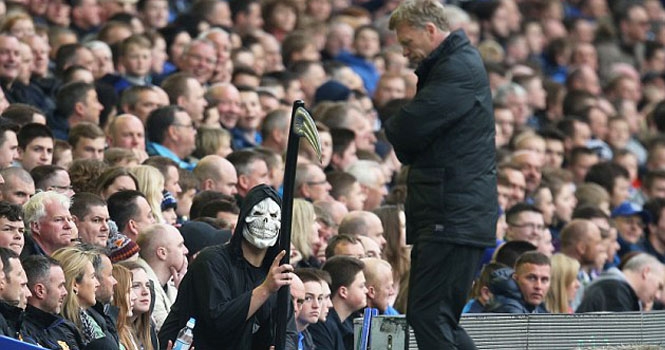 Thần chết xuất hiện đòi bắt David Moyes