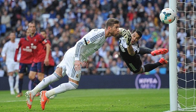 Video bóng đá: Ramos băng lên ghi bàn như Ronaldo