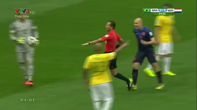 VIDEO: 3 sai lầm nghiêm trọng của trọng tài khiến Brazil thua đau Hà Lan