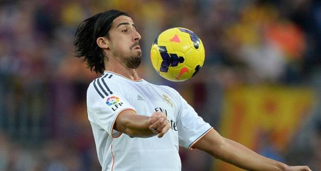 Real chấp thuận bán Khedira cho Arsenal