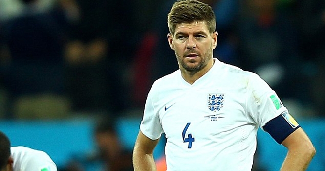 14 năm thăng trầm của Gerrard trong màu áo ĐT Anh qua ảnh