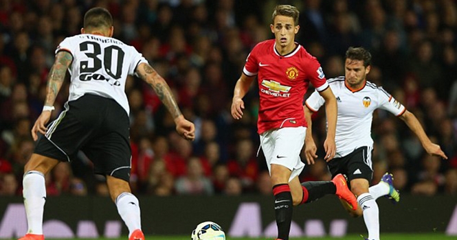 Adnan Januzaj chính thức kế thừa số áo huyền thoại của Ryan Giggs