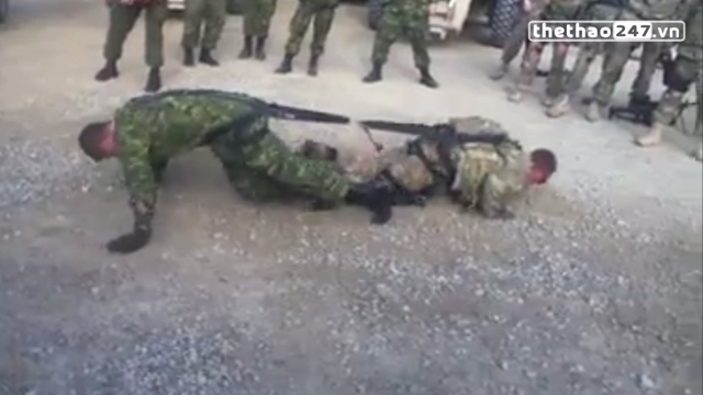 VIDEO: màn so tài kéo co ngược của binh sỹ Canada vs USA