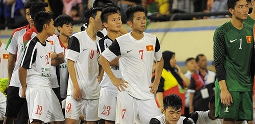 HLV Graechen không nỡ trách cầu thủ U19 Việt Nam