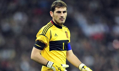 HLV Del Bosque bóng gió sẽ phế truất Casillas ở ĐT Tây Ban Nha