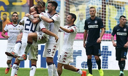Vòng 5 Serie A 14/15: Inter thua sốc, Milan hòa thất vọng