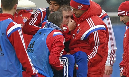 Bayern nhận ‘hung tin’ từ Lahm
