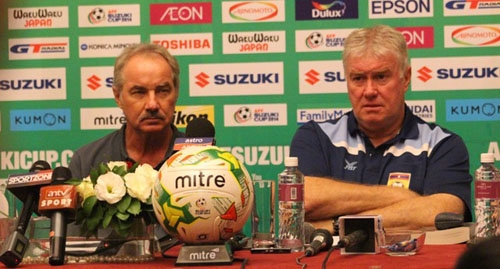 HLV Alfred Riedl sẵn sàng đối mặt với LĐBĐ Indonesia về thất bại tại AFF Cup