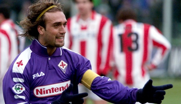 Batistuta: 'Vua sư tử' chỉ yêu màu tím