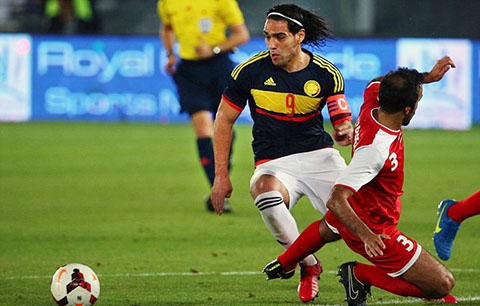 Falcao sánh ngang Huyền thoại Colombia