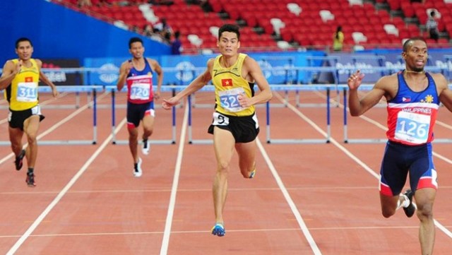 Video SEA Games 28: Chung kết chạy 400m rào nam - Quách Công Lịch/Đào Xuân Cường