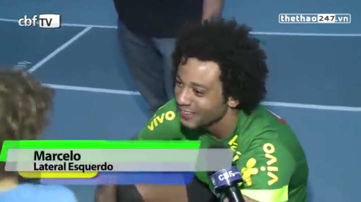 VIDEO: Marcelo bị con trai troll khi đang trả lời phỏng vấn