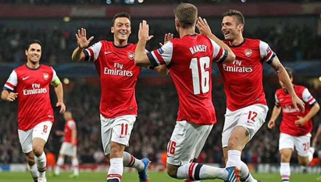 VIDEO: Những pha ban bật đẹp mắt của các cầu thủ Arsenal