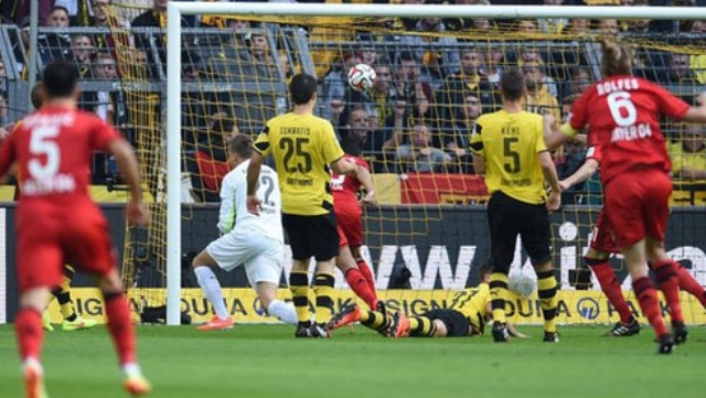 VIDEO: Tổng hợp 18 bàn thắng đẹp nhất của 18 CLB thi đấu tại Bundesliga