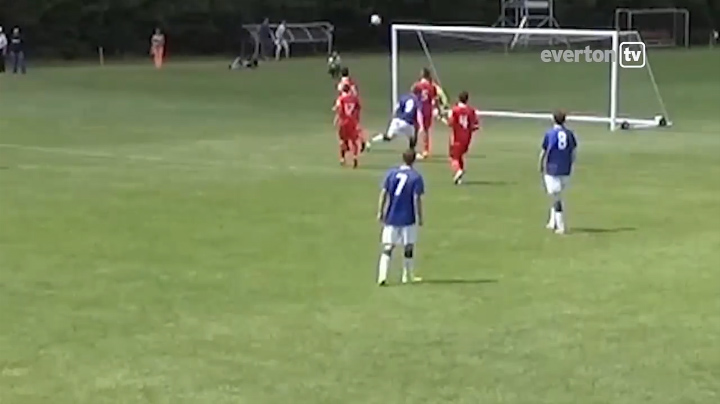 VIDEO: Pha trivela ghi bàn đẳng cấp của cầu thủ trẻ Everton