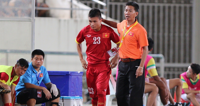 HLV Hoàng Anh Tuấn lý giải trận thua đậm của U19 Việt Nam