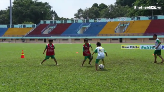 VIDEO: Pha lừa bóng cực dẻo của siêu quậy Mai Trung Thông