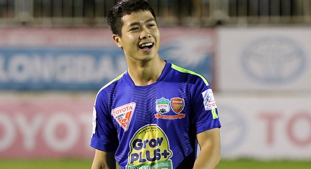 Công Phượng lỡ giải Cầu thủ trẻ xuất sắc nhất V-League 2015