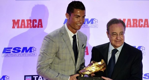 Ronaldo chính thức nhận Chiếc giày vàng châu Âu lần 4
