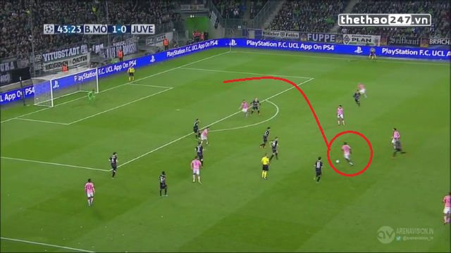 VIDEO: Kiệt tác kiến tạo như Pirlo của Paul Pogba vào lưới M'gladbach