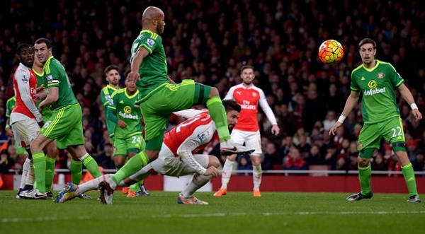 Đả bại Sunderland, Arsenal tuyên chiến với Olympiakos