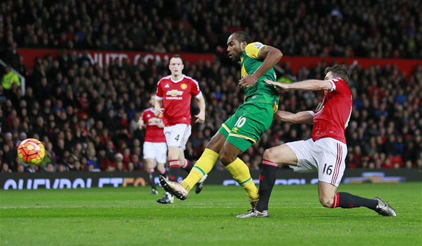 Highlights Man Utd 1-2 Norwich: Thảm họa trên Old Trafford!