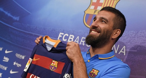 Barca ra mắt hai tân binh ‘xịn’ từ mùa hè 2015 với số áo đặc biệt