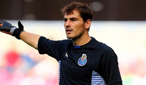 Zidane đánh tiếng cho Casillas trở lại Real Madrid